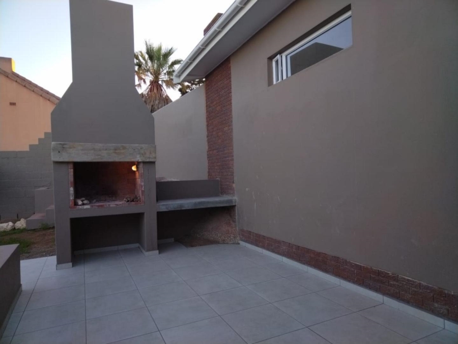 4 Bedroom Property for Sale in Vredenburg Western Cape
